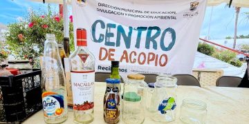 “ CAZA BACHES “ ATIENDE VIALIDADES EN SAN BERNABÉ, CHAMIZAL Y ACCESO AL AEROPUERTO INTERNACIONAL DE LOS CABOS