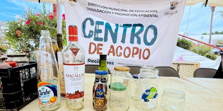 “ CAZA BACHES “ ATIENDE VIALIDADES EN SAN BERNABÉ, CHAMIZAL Y ACCESO AL AEROPUERTO INTERNACIONAL DE LOS CABOS