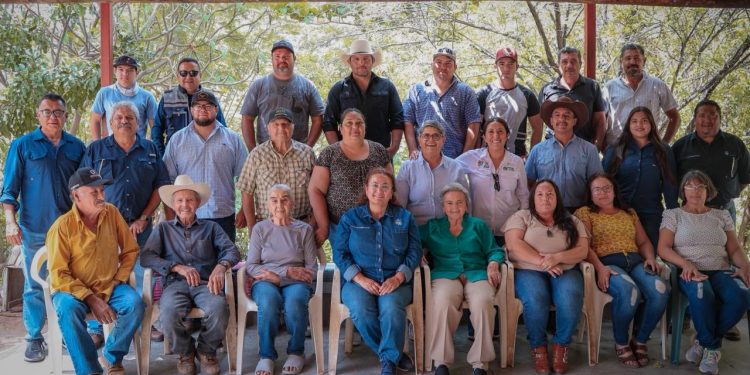 CELINA RAMÍREZ RECORRE LA SIERRA DE SANTO DOMINGO Y REFUERZA ATENCIÓN A COMUNIDADES RURALES