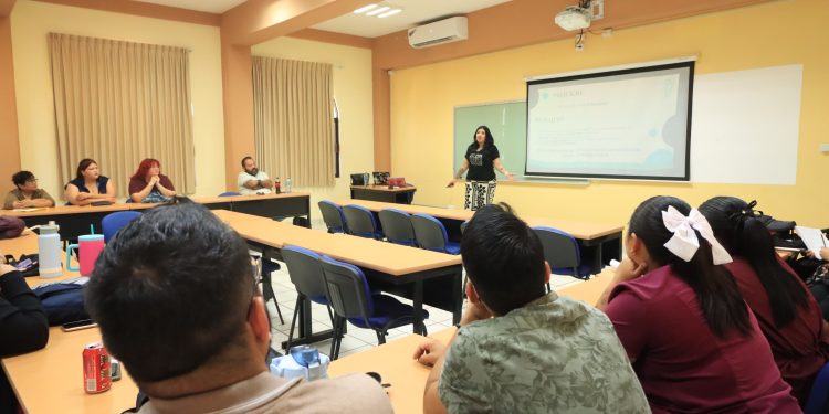 PROMUEVEN EN LA UABCS LA INCLUSIÓN MEDIANTE CHARLA MAGISTRAL EN EL MARCO DEL DÍA MUNDIAL DE CONCIENCIACIÓN SOBRE EL AUTISMO