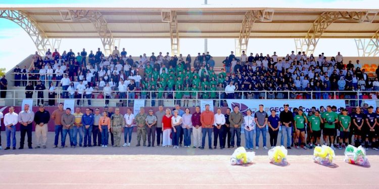 INVITAN A LA PRIMERA FERIA DE ASOCIACIONES CIVILES Y CONFERENCIA MAGISTRAL DE ADRIANA MACÍAS