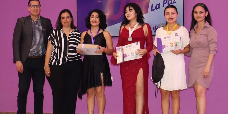 UNIVERSIDAD MUNDIAL CONCLUYÓ CON ÉXITO LA XXVII SEMANA DE LA COMUNIDAD