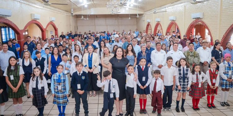 TOMA PROTESTA DANIEL BRAVO MORENO COMO PRESIDENTE MUNICIPAL POR UN DÍA EN MULEGÉ