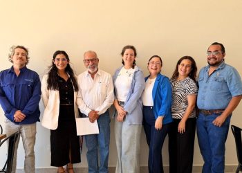 SIGNAN ACUERDO DE COLABORACIÓN  UABCS LOS CABOS Y CERCA A.C.