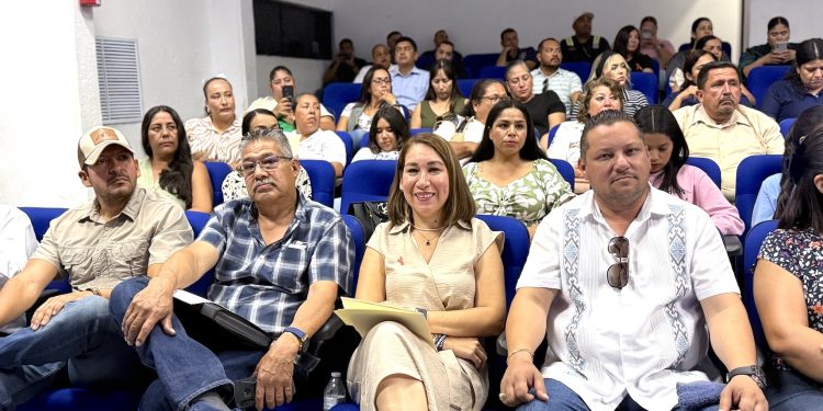 REALIZAN JORNADA DE LIMPIEZA Y RETIRO DE ESPECIES INVASORAS EN EL ESTERO DE SAN JOSÉ DEL CABO