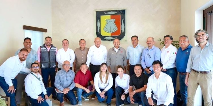 ENTREGA AYUNTAMIENTO DE LOS CABOS 20 APOYOS A MADRES JÓVENES EN CABO SAN LUCAS