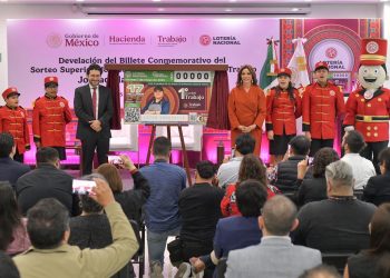 PRESENTAN BILLETE DE LOTERÍA POR EL DÍA DEL TRABAJO, DESTACA AVANCE EN LA JORNADA LABORAL DE 40 HORAS A LA SEMANA