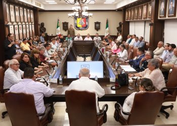 REFUERZA GOBIERNO DE BCS ACCIONES ANTE HURACANES 2026; LLAMA A SEGUIR MEDIDAS DE PROTECCIÓN CIVIL