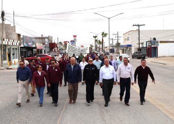 “LA JUSTICIA LABORAL ES CLAVE PARA EL BIENESTAR DE LAS FAMILIAS”; ENCABEZA GOBERNADOR MARCHA DEL DÍA DEL TRABAJO EN GUERRERO NEGRO