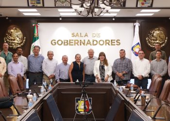 GOBIERNO DE BCS MANTIENE DIÁLOGO CON TRANSPORTISTAS TURÍSTICOS DE LOS CABOS: MARTÍN SALINAS