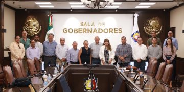 GOBIERNO DE BCS MANTIENE DIÁLOGO CON TRANSPORTISTAS TURÍSTICOS DE LOS CABOS: MARTÍN SALINAS