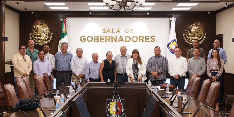 GOBIERNO DE BCS MANTIENE DIÁLOGO CON TRANSPORTISTAS TURÍSTICOS DE LOS CABOS: MARTÍN SALINAS