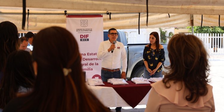 SERVICIO NACIONAL DE EMPEO Y CONALEP CONCLUYEN  CURSO DE “PREPARACIÓN Y SERVICIO DE BEBIDAS”