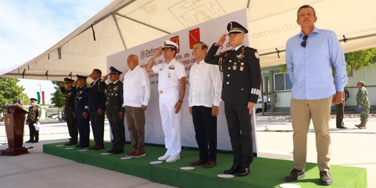 GOBERNADOR VÍCTOR CASTRO ENCABEZA CONMEMORACIÓN DEL 164.º ANIVERSARIO DE LA BATALLA DE PUEBLA