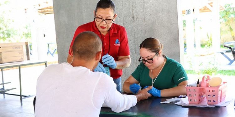 REALIZA SALUD ESTATAL JORNADA DE DETECCIÓN DE ENFERMEDADES EN EL CENTRO PENITENCIARIO DE LOS CABOS