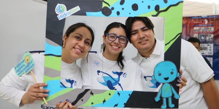 CONMEMORAN DÍA DEL ESTUDIANTE CON JORNADAS POR LA PAZ Y LA PREVENCIÓN DE ADICCIONES EN BCS