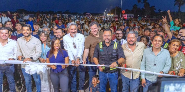 ENTREGA ALCALDE OBRA INTEGRAL EN LA CALLE PASEO DE LOS MARINOS EN SAN JOSÉ DEL CABO