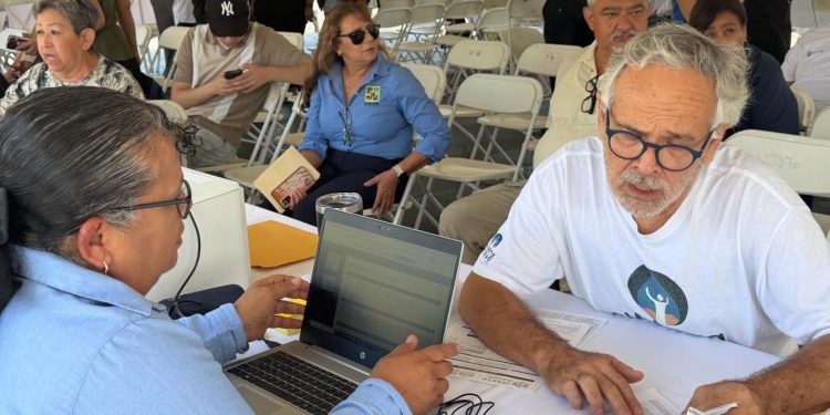 INSTALA ISSSTE BAJA CALIFORNIA SUR MÓDULOS ITINERANTES DE INFORMACIÓN EN EL AYUNTAMIENTO DE LOS CABOS