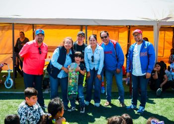 CELINA RAMÍREZ Y DIF MULEGÉ CELEBRAN A LA NIÑEZ EN TODAS LAS COMUNIDADES DEL MUNICIPIO