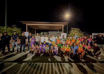 EXITOSA FUE LA JORNADA DE CONVIVENCIA FAMILIAR, COMUNITARIA Y DEPORTIVA TORNEO DE BÁSQUETBOL “COMENTARISTAS DE LA COMUNIDAD” EN LA PAZ