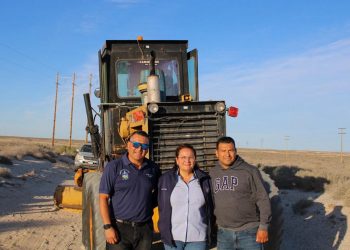 CELINA RAMÍREZ SUPERVISA TRABAJOS DE MANTENIMIENTO DE CAMINOS EN LA PACÍFICO NORTE