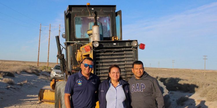 CELINA RAMÍREZ SUPERVISA TRABAJOS DE MANTENIMIENTO DE CAMINOS EN LA PACÍFICO NORTE