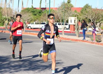 ESTUDIANTES DE LA UABCS IMPULSAN CARRERA  DEPORTIVA “CHOYERO EAST RUN” EN LA RIBERA