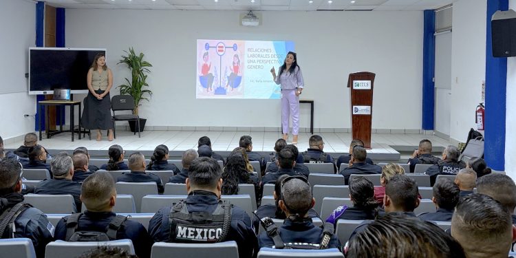 GLORIETA DE LAS MUJERES LIBRES DE BCS SERÁ REFERENTE PARA FUTUROS PROYECTOS DE MOVILIDAD EN LOS CABOS: CHRISTIAN AGÚNDEZ