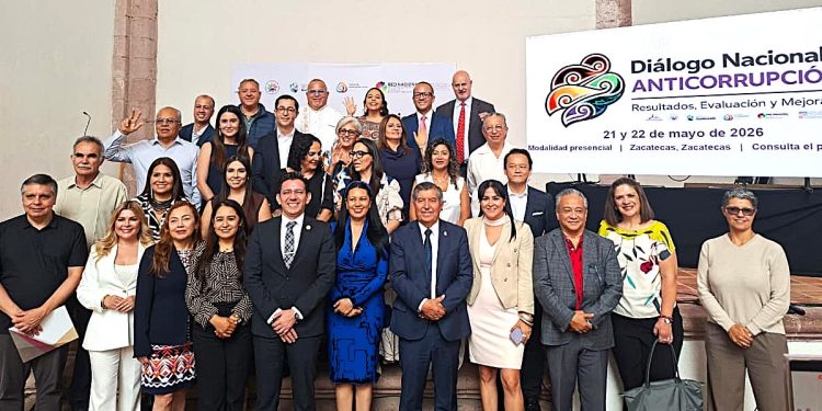 PARTICIPAN INTEGRANTES DEL SISTEMA ESTATAL ANTICORRUPCIÓN EN EL ENCUENTRO “ DIÁLOGO NACIONAL ANTICORRUPCIÓN: RESULTADOS, EVALUACION Y MEJORA”