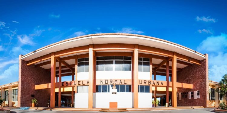 BENEMÉRITA ESCUELA NORMAL URBANA OFRECERÁ MAESTRÍA EN EDUCACIÓN BÁSICA CON ENFOQUE EN INTELIGENCIA ARTIFICIAL