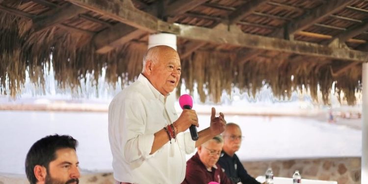 AUTORIZA GOBERNADOR VÍCTOR CASTRO TARIFAS PREFERENTES EN INSTALACIONES DE API EN LORETO