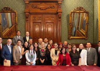 GOBERNADOR VÍCTOR CASTRO PARTICIPA EN EVALUAR NACIONAL DEL IMSS-BIENESTAR