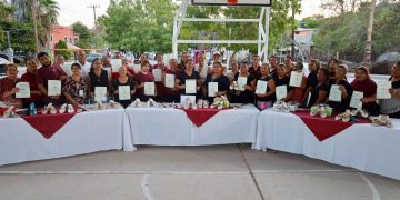 ICATEBCS ACERCA CAPACITACIÓN ARTESANAL A FAMILIAS DE COLONIA LA RINCONADA