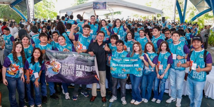 ESTUDIANTES DE CECYTE REPRESENTARON A BCS EN FESTIVAL ACADÉMICO NACIONAL