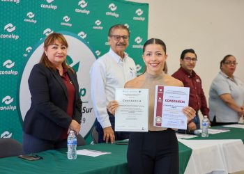 SERVICIO NACIONAL DE EMPEO Y CONALEP CONCLUYEN  CURSO DE “PREPARACIÓN Y SERVICIO DE BEBIDAS”