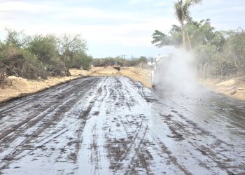 REGISTRA AVANCE DEL 45% LA PAVIMENTACIÓN  DEL CAMINO A EL ANCÓN EN LOS BARRILES