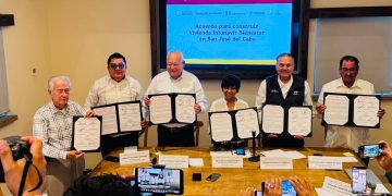 FORMALIZAN FEDERACIÓN Y ESTADO PROYECTO PARA CONSTRUIR 15 MIL 400 VIVIENDAS EN LOS CABOS