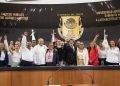 GOBERNADOR VÍCTOR CASTRO RECONOCE TRAYECTORIA DEL CICIMAR EN SU 50 ANIVERSARIO