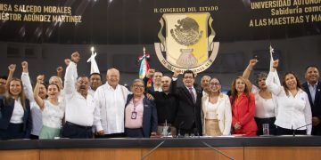 GOBERNADOR VÍCTOR CASTRO RECONOCE TRAYECTORIA DEL CICIMAR EN SU 50 ANIVERSARIO