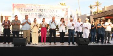 DESTACA GOBERNADOR APORTACIÓN DE MUJERES Y HOMBRES DEL MAR A LA ECONOMÍA DE BCS