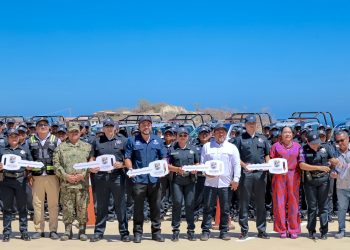 ENTREGA CHRISTIAN AGÚNDEZ 30 NUEVAS PATRULLAS PARA REFORZAR LA SEGURIDAD EN LOS CABOS