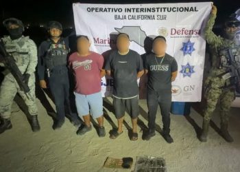 EN OPERATIVO BOM DETIENEN A CINCO  PERSONAS CON DROGA Y ARMA DE FUEGO
