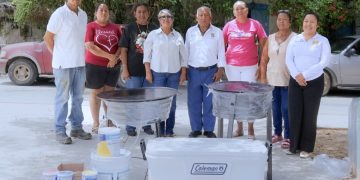 ENTREGA IMAIA APOYOS SOCIALES A FAMILIAS DE MIRAFLORES