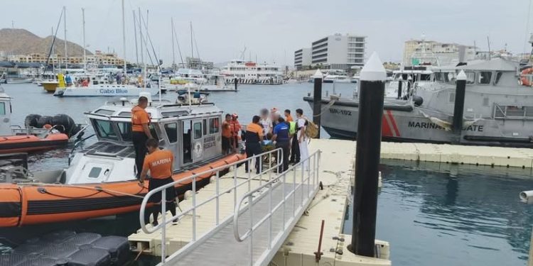 𝗥𝗘𝗔𝗟𝗜𝗭𝗔 MARINA 𝗘𝗩𝗔𝗖𝗨𝗔𝗖𝗜𝗢́𝗡 𝗠𝗘́𝗗𝗜𝗖𝗔 𝗗𝗘 𝗨𝗡𝗔 𝗣𝗘𝗥𝗦𝗢𝗡𝗔 𝗘𝗡 𝗖𝗔𝗕𝗢 𝗦𝗔𝗡 𝗟𝗨𝗖𝗔𝗦