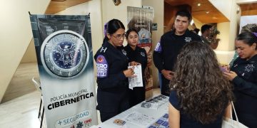 COORDINA PGJE FERIA INFORMATIVA SOBRE CRIANZA DIGITAL Y USO RESPONSABLE DE TECNOLOGÍAS EN LA PAZ