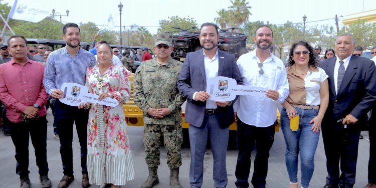 ENTREGA DE NUEVO PARQUE VEHICULAR PARA ZOFEMAT EN LOS CABOS