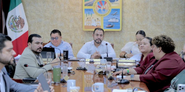 SOLICITA CHRISTIAN AGÚNDEZ LICENCIA TEMPORAL; GARANTIZA CONTINUIDAD DEL GOBIERNO EN LOS CABOS