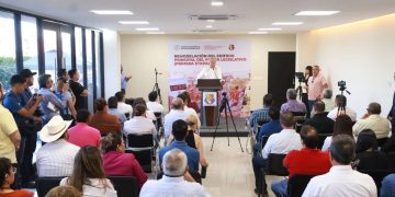 GOBERNADOR VÍCTOR CASTRO COSÍO ENTREGA PRIMERA ETAPA DE REMODELACIÓN DEL EDIFICIO DEL CONGRESO DEL ESTADO