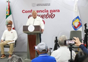 GOBERNADOR VÍCTOR CASTRO RECONOCE COMPROMISO Y TRABAJO DEL SEDIF BCS