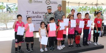 GUARDIA NACIONAL RECIBE VISITA DE EQUIPO DE FÚTBOL INFANTIL EN INSTALACIONES DE BAJA CALIFORNIA SUR